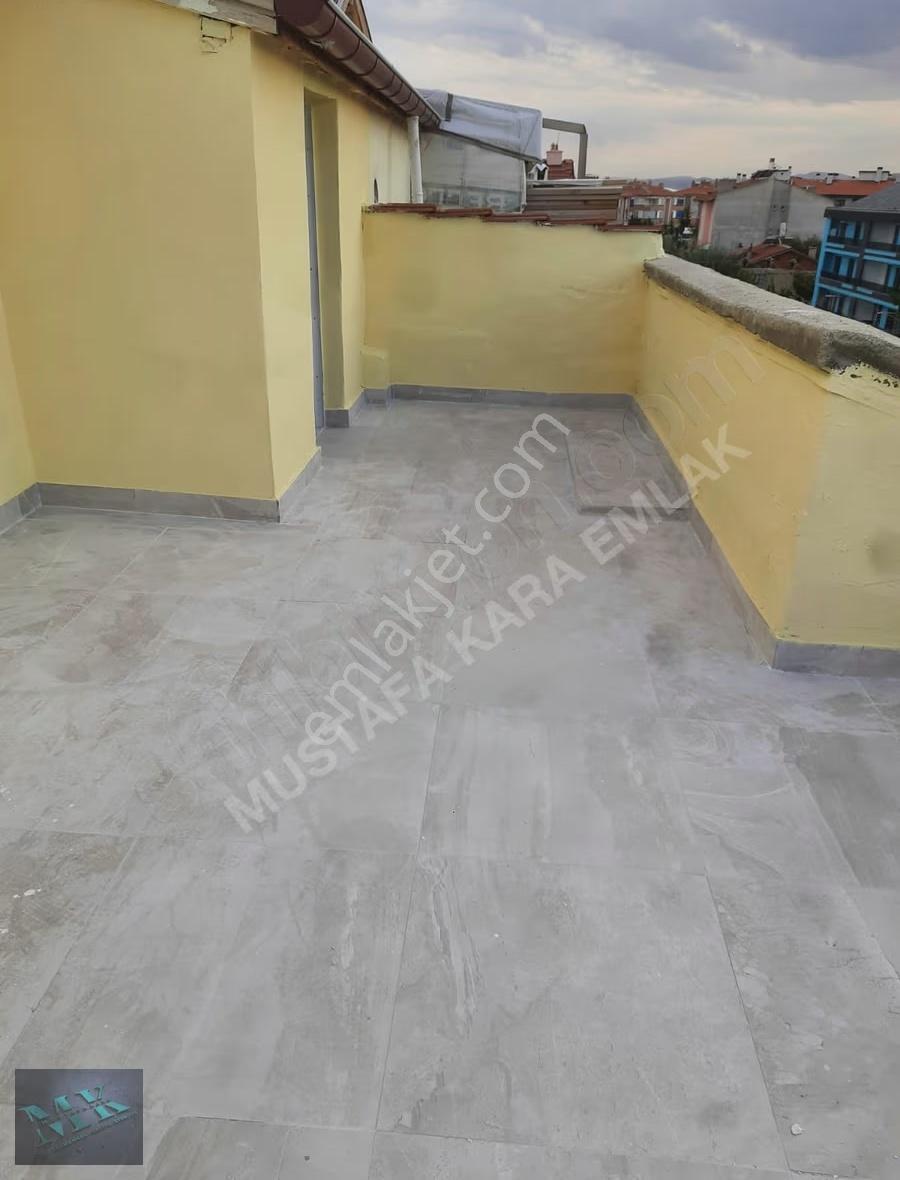 Mustafa Kara'dan Hocacihan Hanaybaşında Kiralık 2+1 Çatı Katı - Görsel 6
