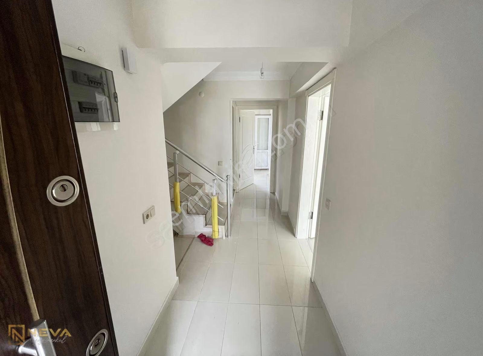Kemalpaşa Mah'de Kiralık 4+1 Bahçeli Dublex Daire - Görsel 22