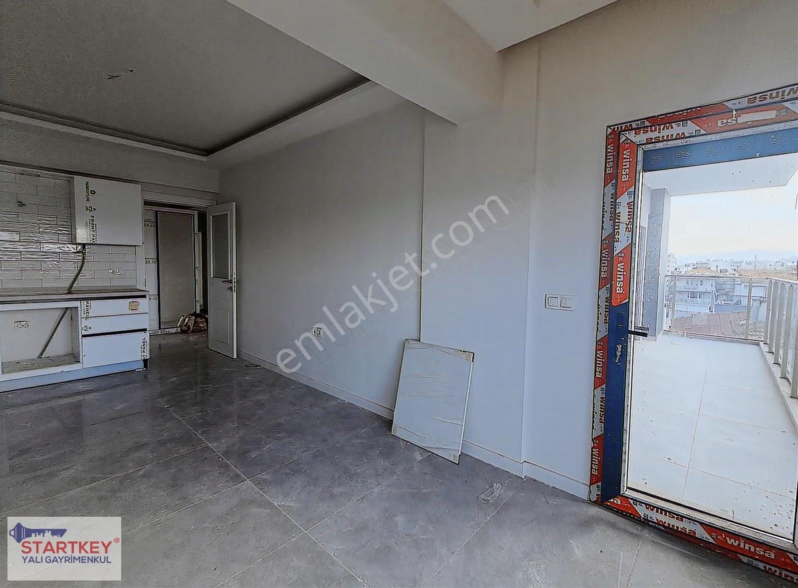Karşıyaka Girne Bulv. Sıfır Binada Satılık Manzaralı Büyük 3+1 - Görsel 15