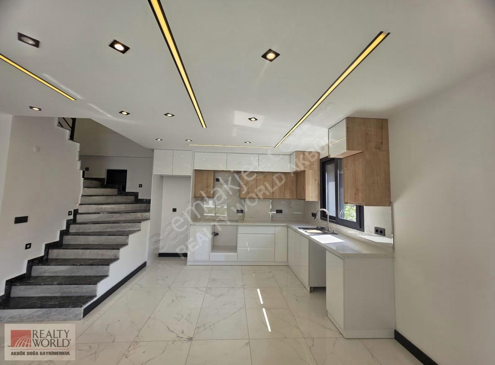 Didim Akbük'de Müstakil Bahçeli Satılık Villa - Görsel 15