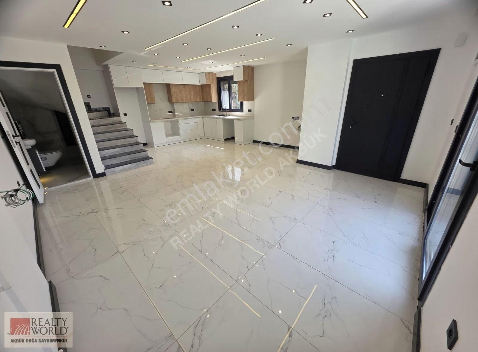 Didim Akbük'de Müstakil Bahçeli Satılık Villa - Görsel 6