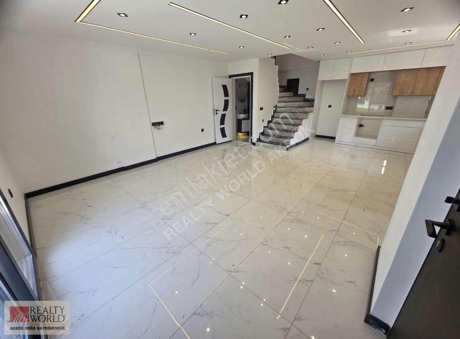 Didim Akbük'de Müstakil Bahçeli Satılık Villa - Görsel 12