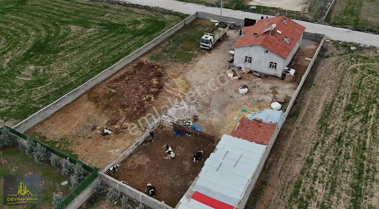 Çarıklarda Çiftlik Yapımına Elverişli 3+1 Müstakil Ev