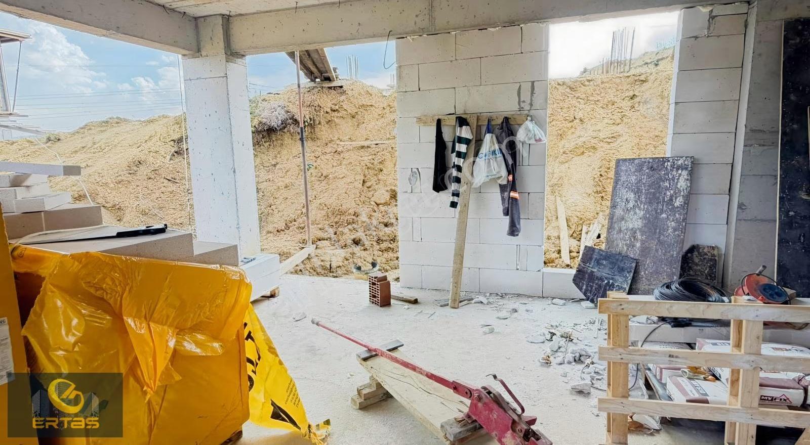 Muhteşem Göl Manzaralı Müstakil Havuzlu Villa - Görsel 26