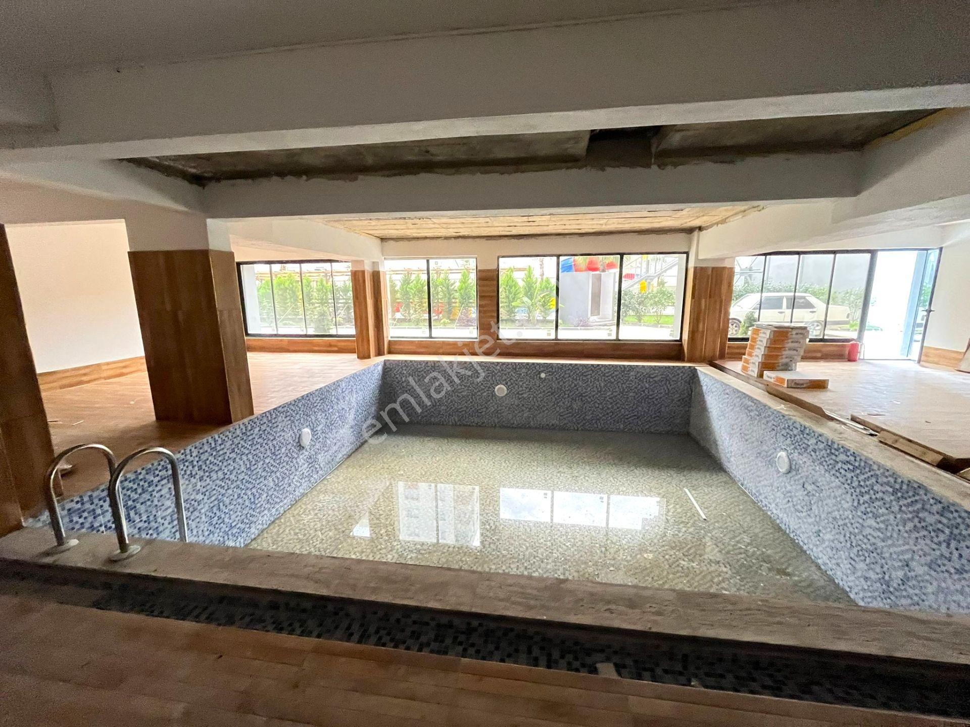 Üstünkent- Tömükte Aqualı Sitede 1+1 Eşyalı Satılık Lüks Daire - Görsel 22