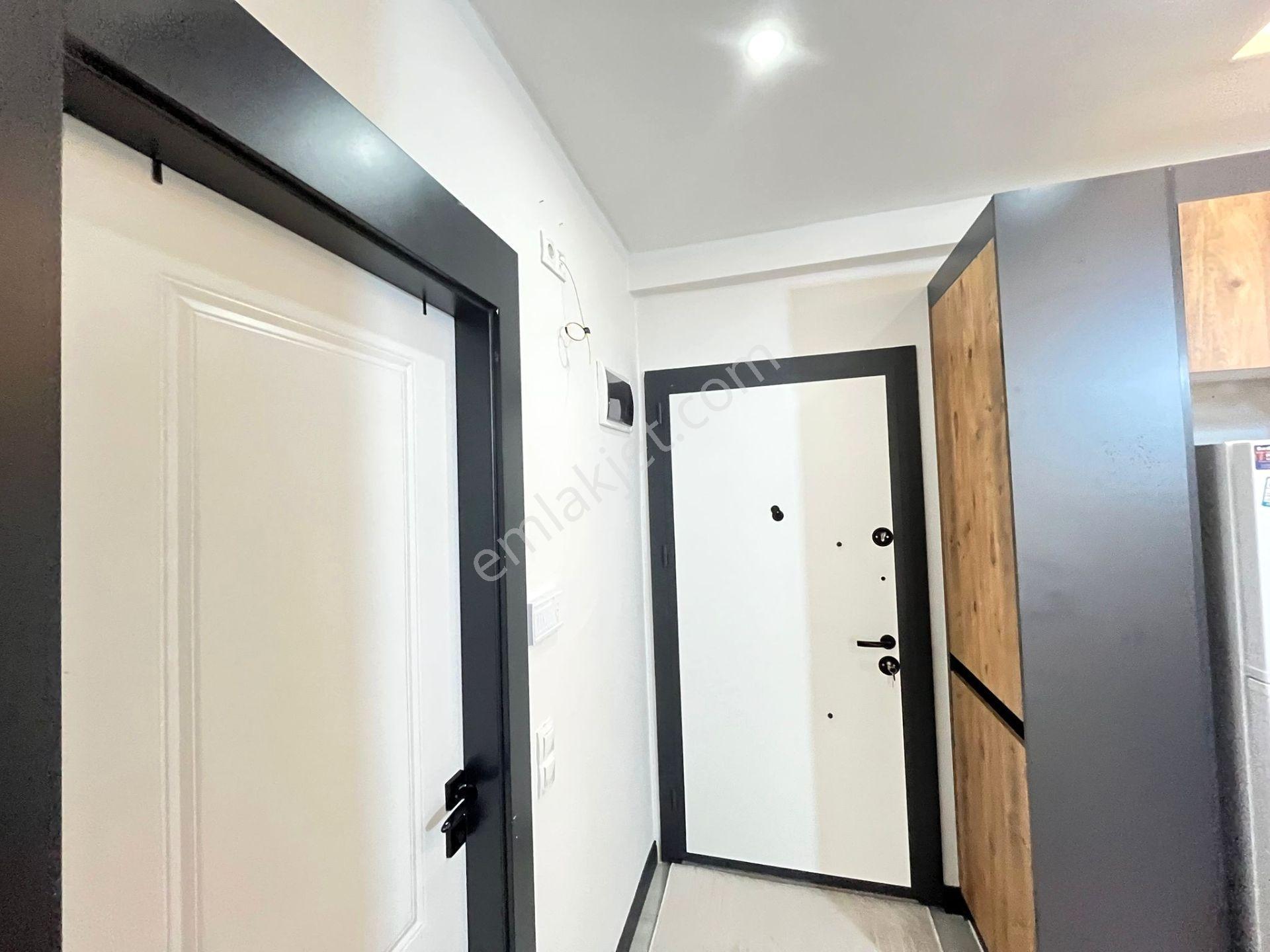 Üstünkent- Tömükte Aqualı Sitede 1+1 Eşyalı Satılık Lüks Daire - Görsel 8