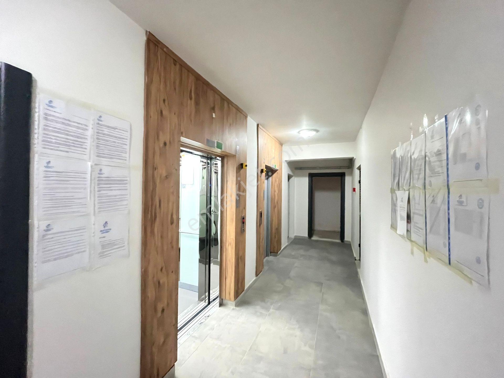 Üstünkent- Tömükte Aqualı Sitede 1+1 Eşyalı Satılık Lüks Daire - Görsel 7