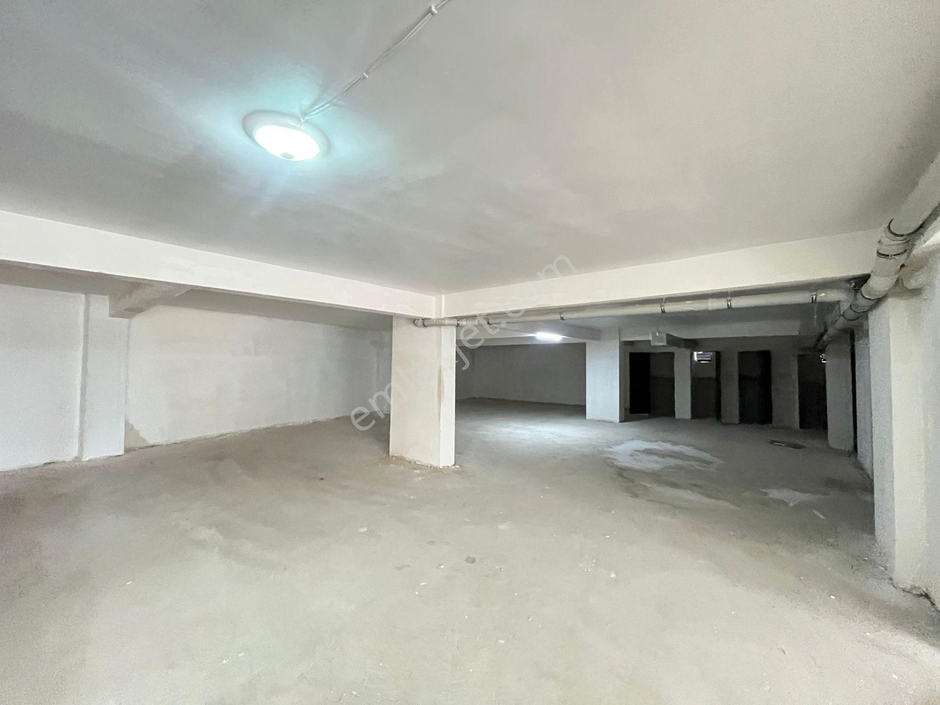 Üstünkent- Tömükte Aqualı Sitede 1+1 Eşyalı Satılık Lüks Daire - Görsel 4