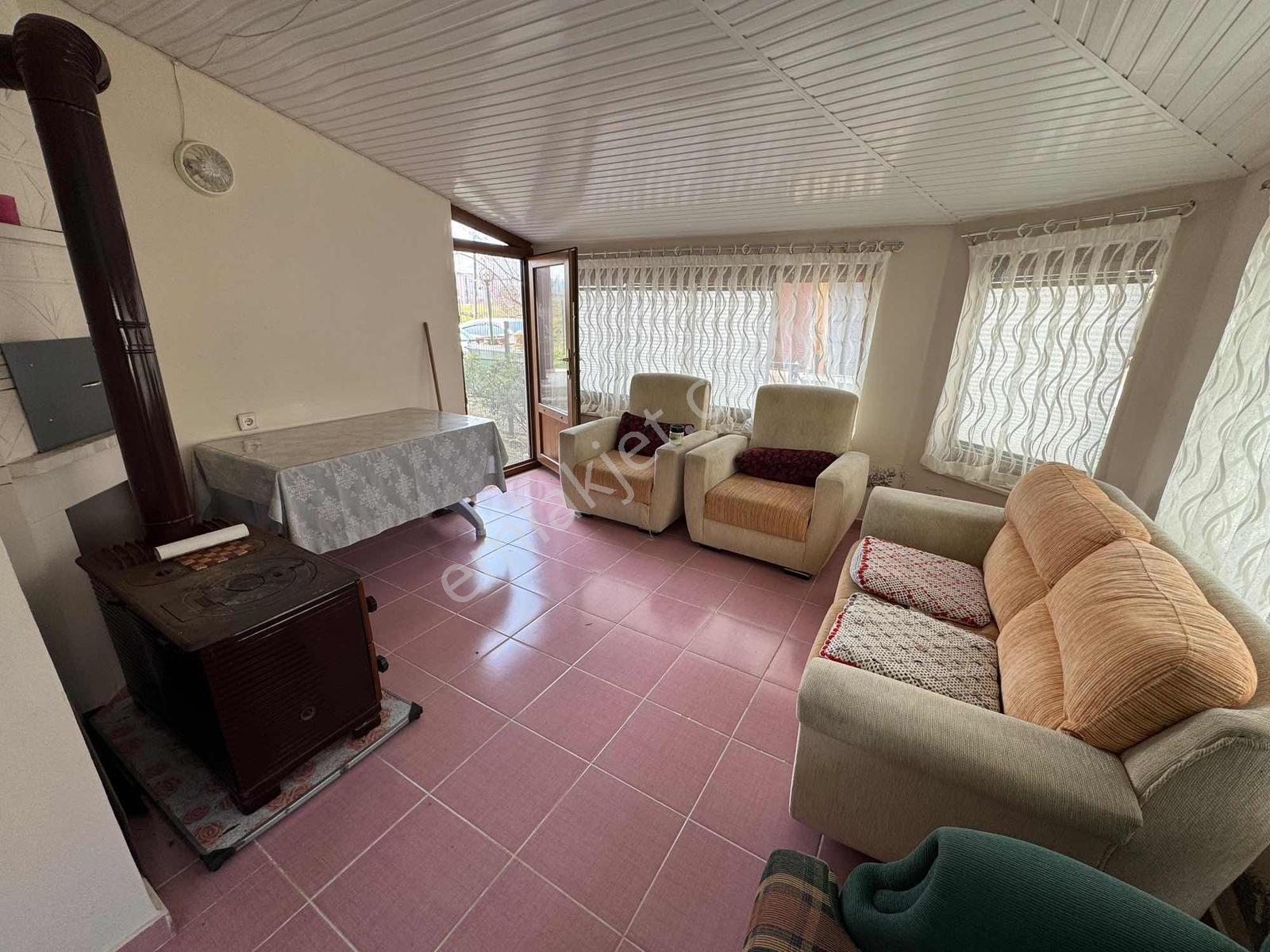 3+1 Esyali Kiralik Mustakil Villa Denize Sifir - Görsel 7