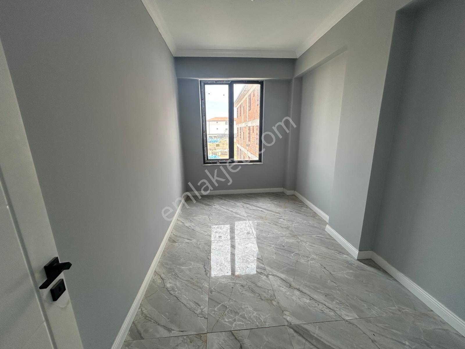 Havuzlu Sitede Ara Kat Sıfır 2+1 Yerden Isıtmalı Kiralık - Görsel 7
