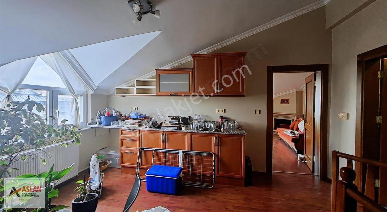 Çengelköyde Anacadde Üzerinde 4+2 Çatı Dubleks Kiralık Daire - Görsel 8