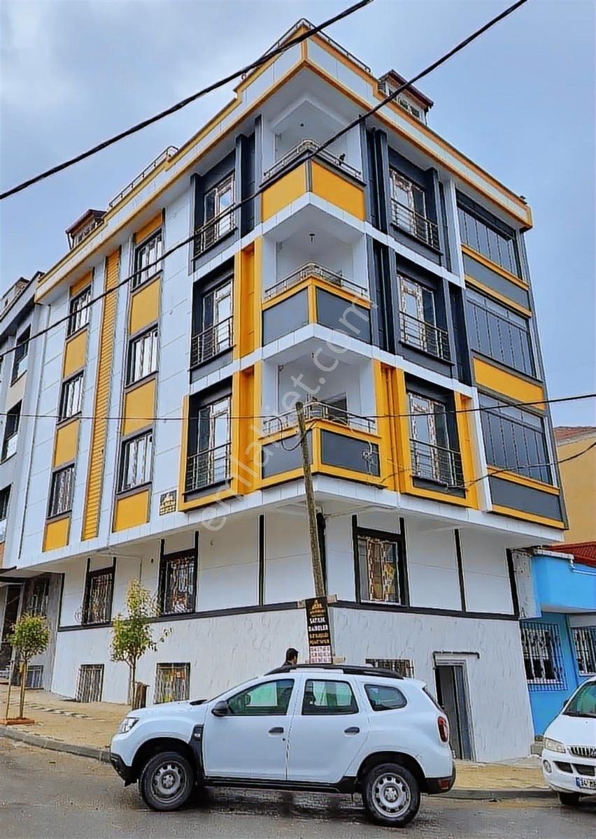 Has Evim Yapıdan Arnavutköy Merkezde Projeden Satılık Lüx Arakat - Görsel 9