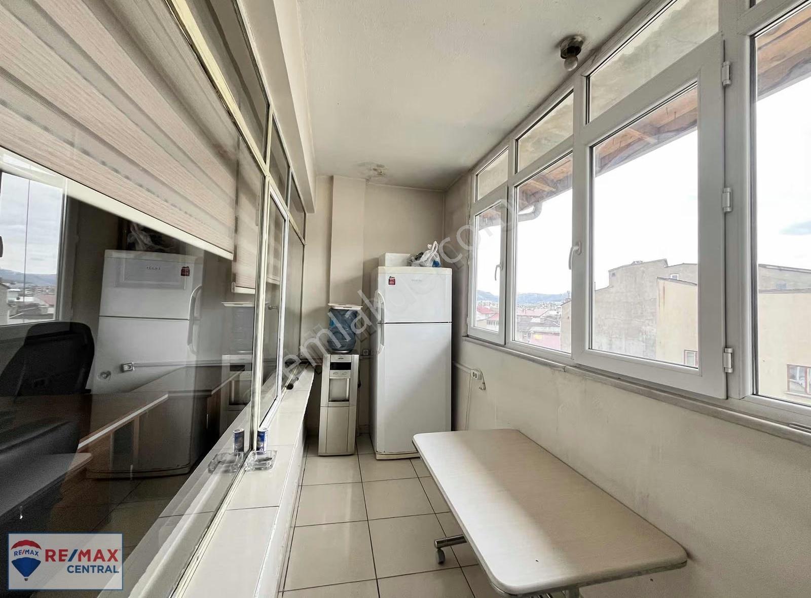Remax Centralden Çarşı Merkezde Kiralık Eşyalı Büro&ofis - Görsel 7