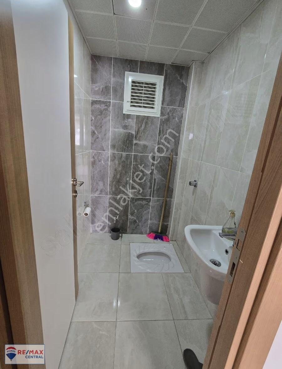 Re/max Central'dan Mehmet Akif'te 3+1 Lüx Daire - Görsel 3
