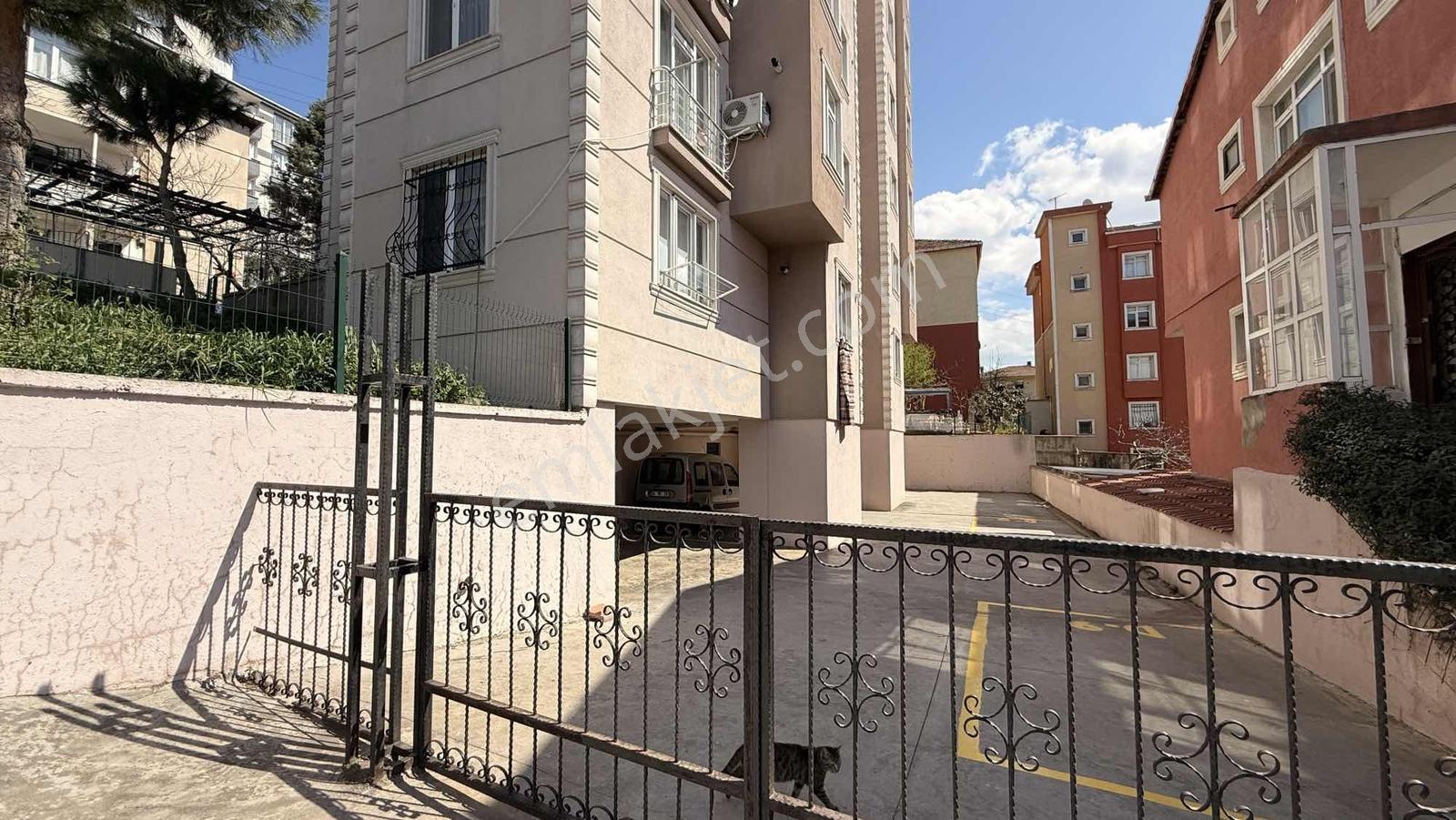 Kartal Satılık 2+1 Geniş Daire, Deniz Manzaralı, İskanlı - Görsel 3