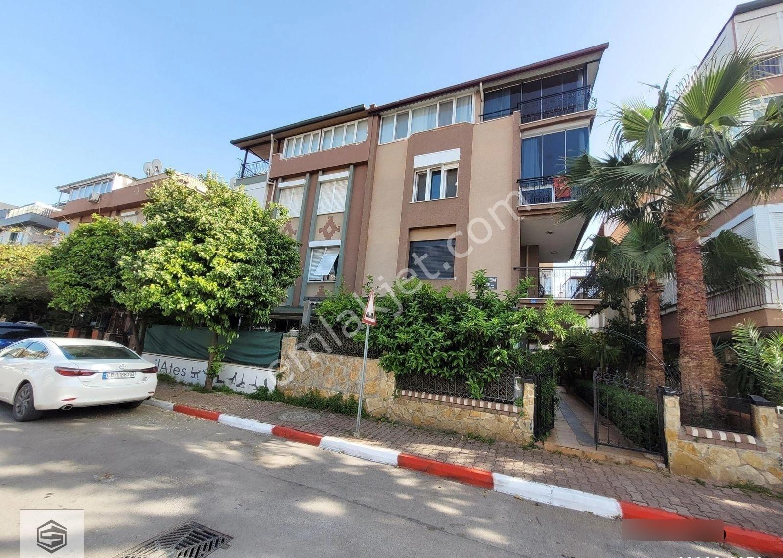 Fener'de Terra City Yakını Katta 2+1 Yatırımlık Daire