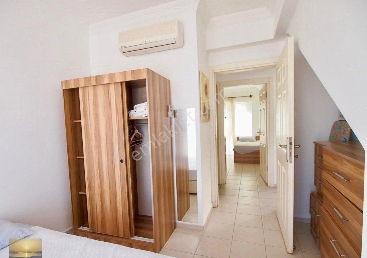 Denize Yakın Sitede Satılık Eşyalı Üstkat Daire Özel Plajlı Ev Krediye Uygun İngilizden Manzaralı Ev - Görsel 16