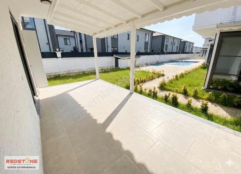 Karasu Da Kiralık Ferah Villa Büyük Teras Geniş Bahçeli Fırsat - Görsel 13