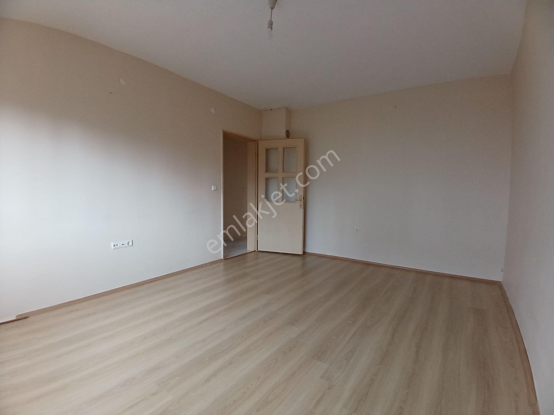 Sakarya Korucukta Site İçi 2+1 Kiralık Daire Remax Design - Görsel 14