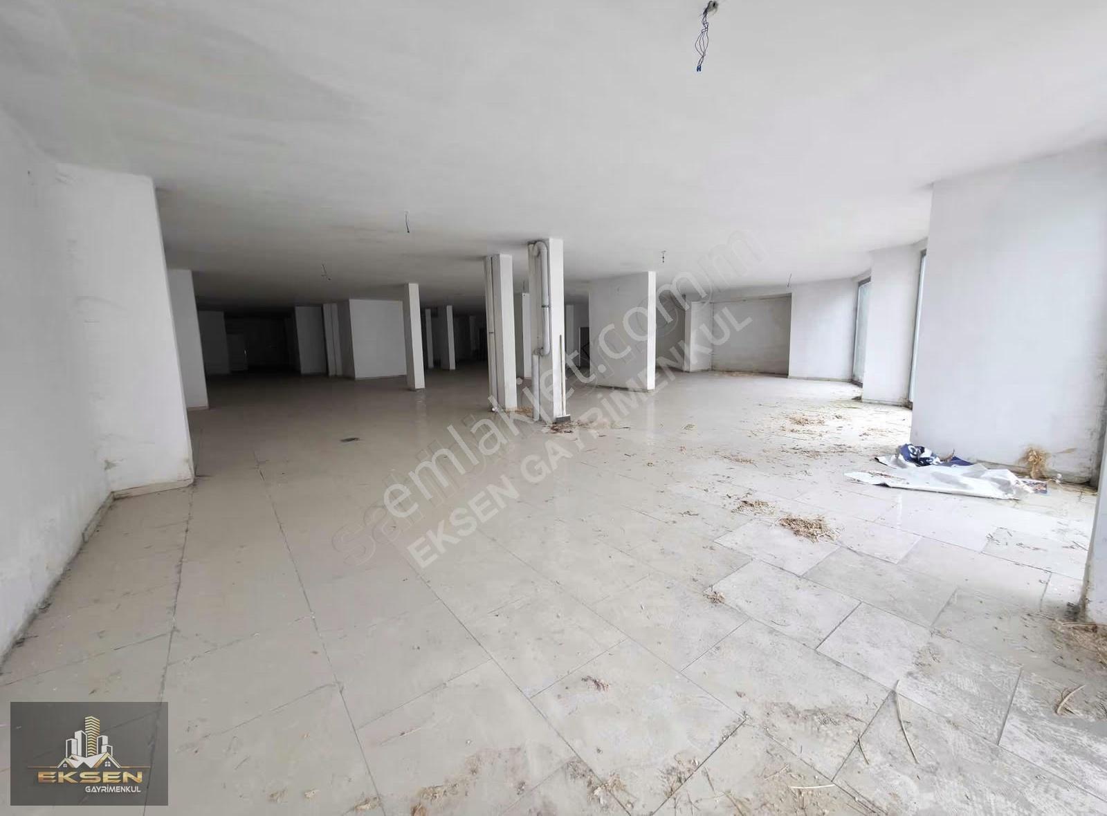 Eksen'den Başkent Caddesin'de 550 M2 Zemin Kiralık Dükkan - Görsel 11