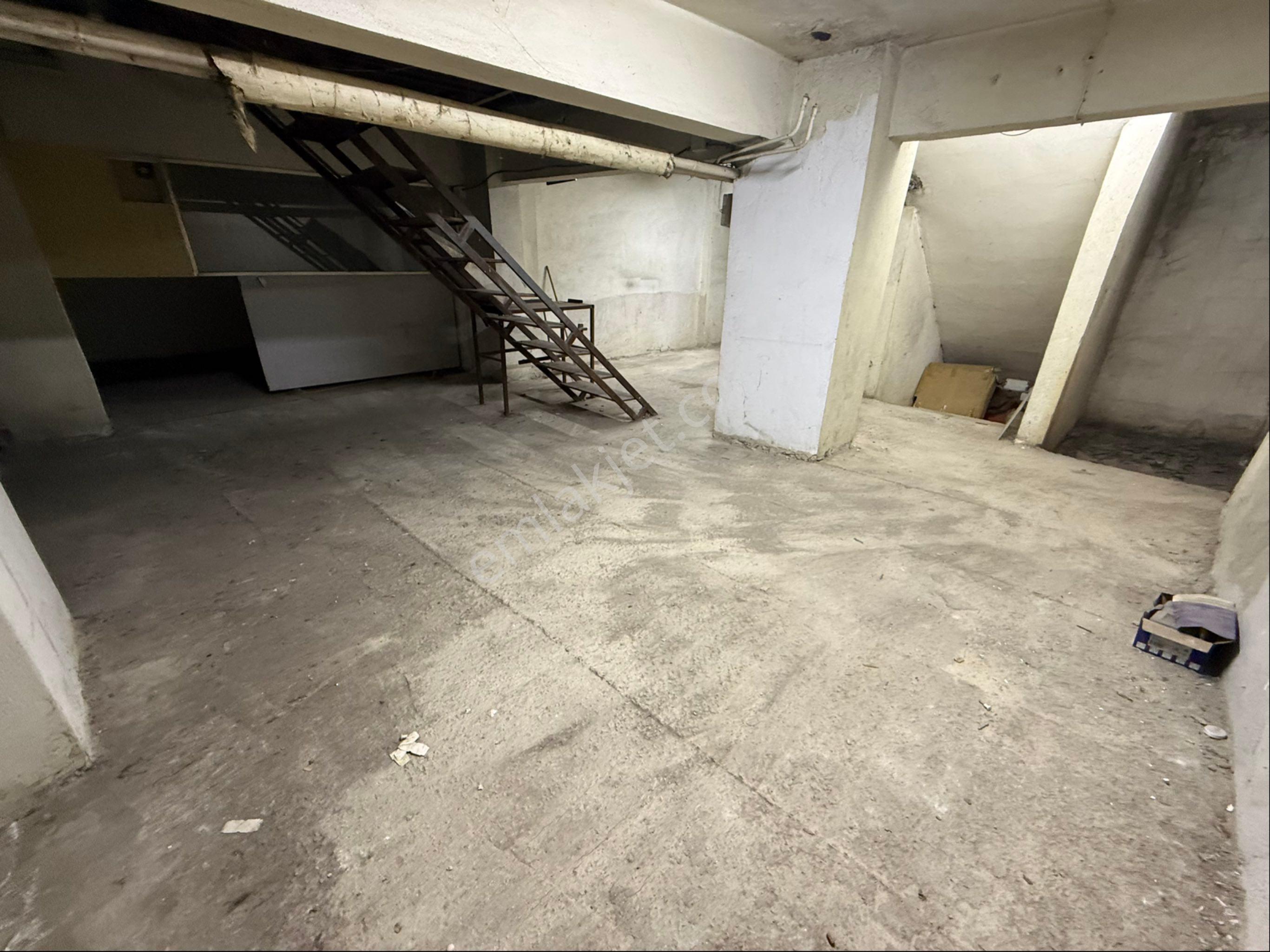İzmit Çarşı Da Kiralık 380m2 Depo - Görsel 13