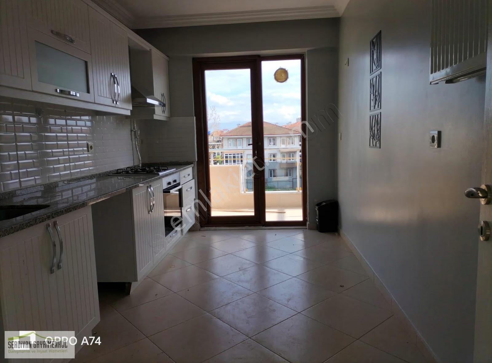 Serdivan Yazlık Mahallesinde Kiralık Daire.. - Görsel 26