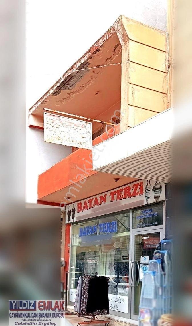 Kızılırmak Mah Büyük Pazara Yakın Köşe Yanı 61 M2 Altı Dükkan Üstü Ev Olur Yerimiz Satılıktır