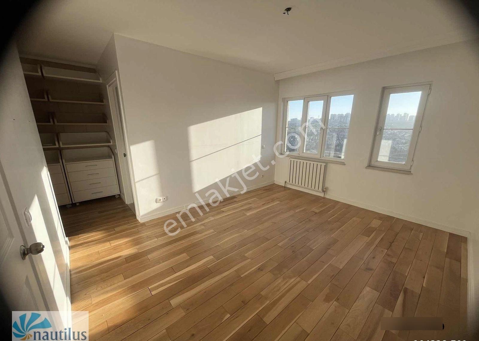 Eston Şehir 3 Bakımlı 3,5+1 Kiralık Villa - Görsel 24