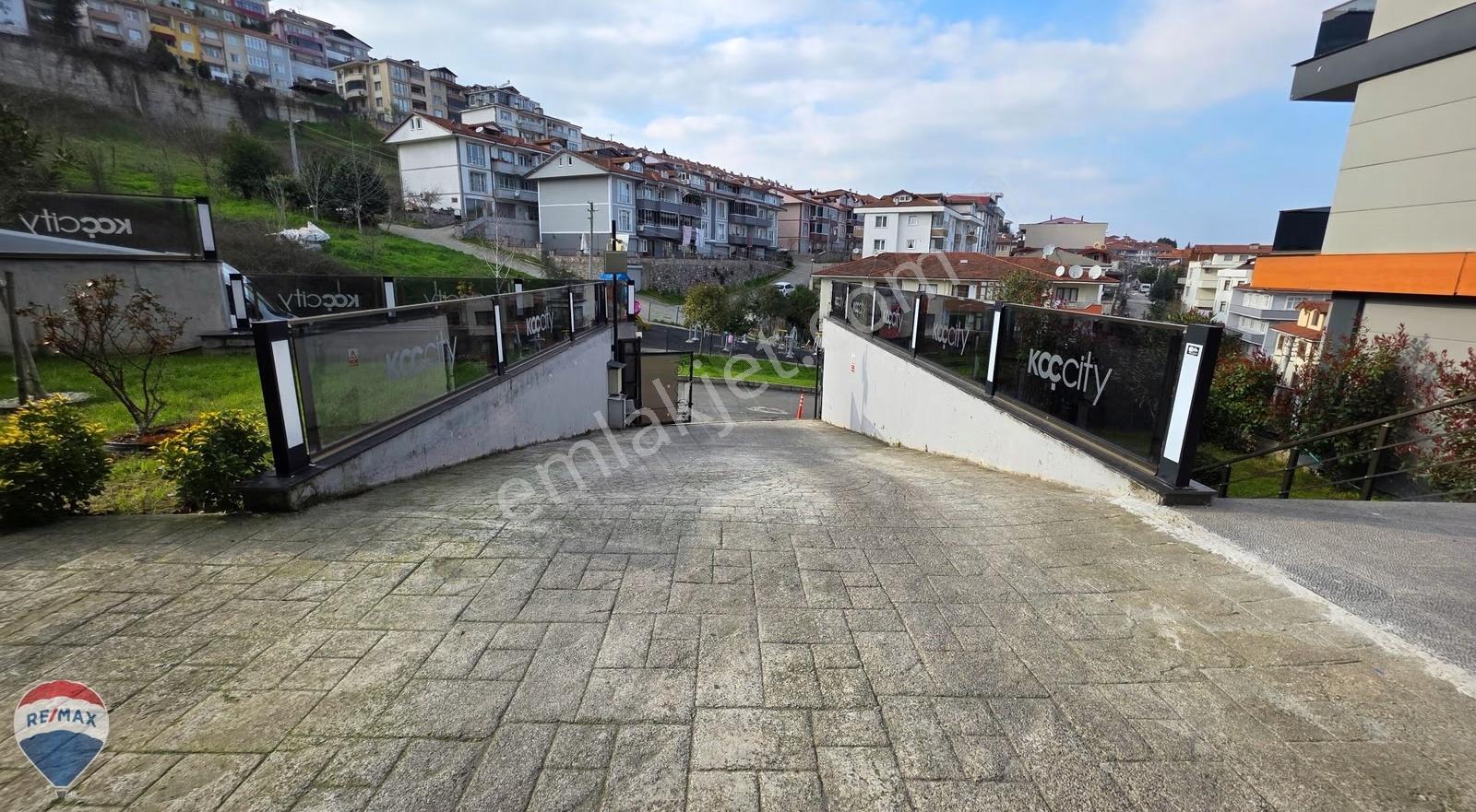 Serdivan İstiklal Mahallesinde Ayrıcalıklı Yaşam Fırsatı - Görsel 9