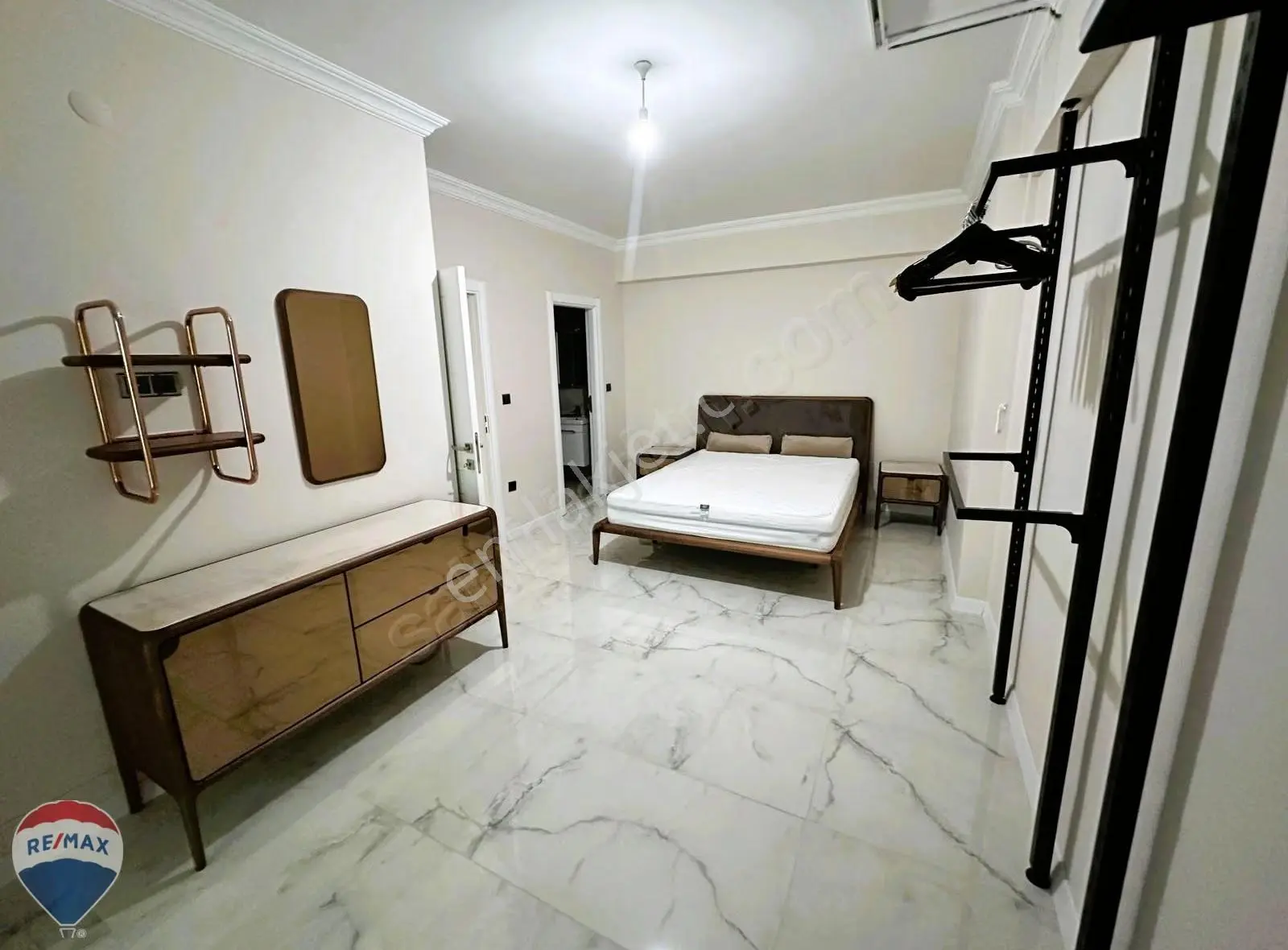 Serdivan İstiklal Mahallesinde Ayrıcalıklı Yaşam Fırsatı - Görsel 3