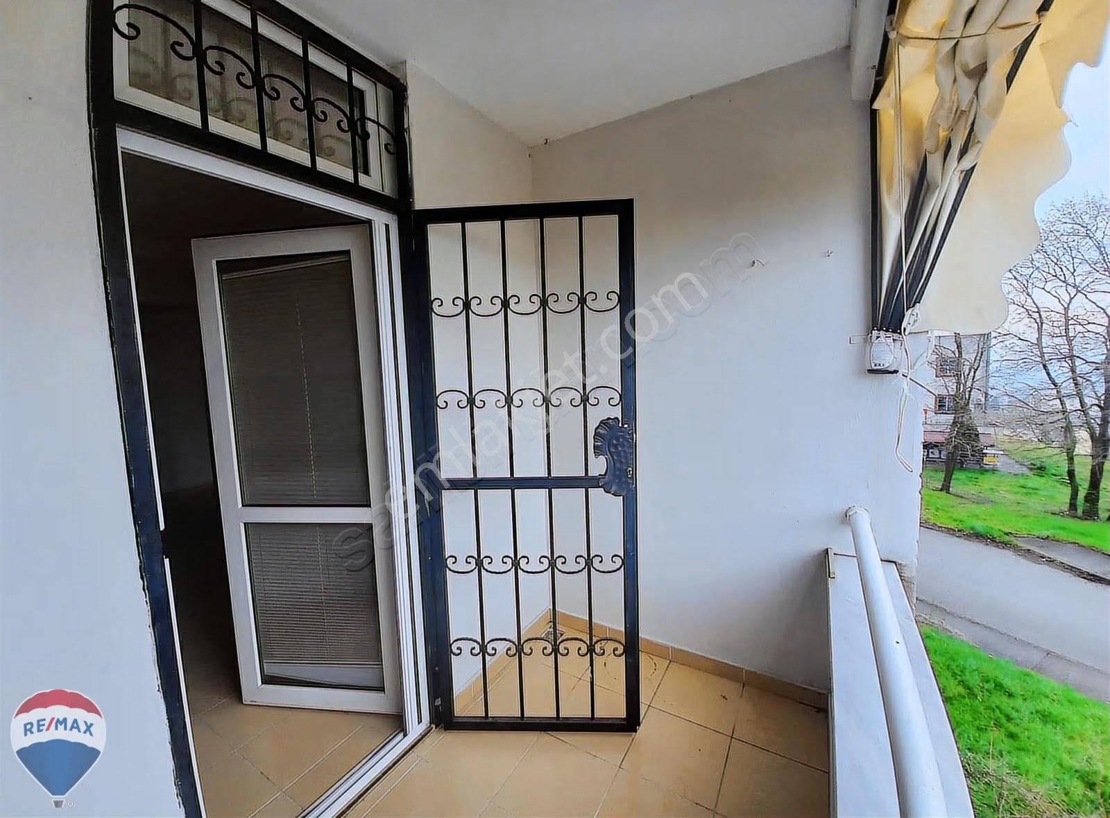Remax Mavi-camili1 1554 Ada Seçmarket Karşısı Arakat Yenilenmiş - Görsel 12