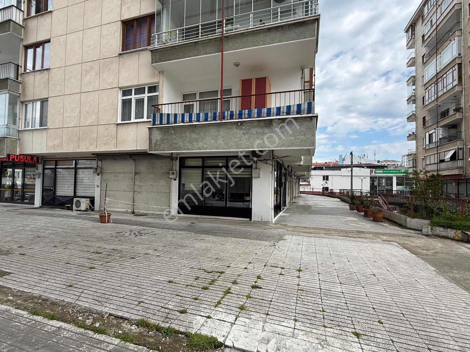 Akçaabat Söğütlü Akçataş Sitesi Altında Satılık Dükkan - Görsel 8