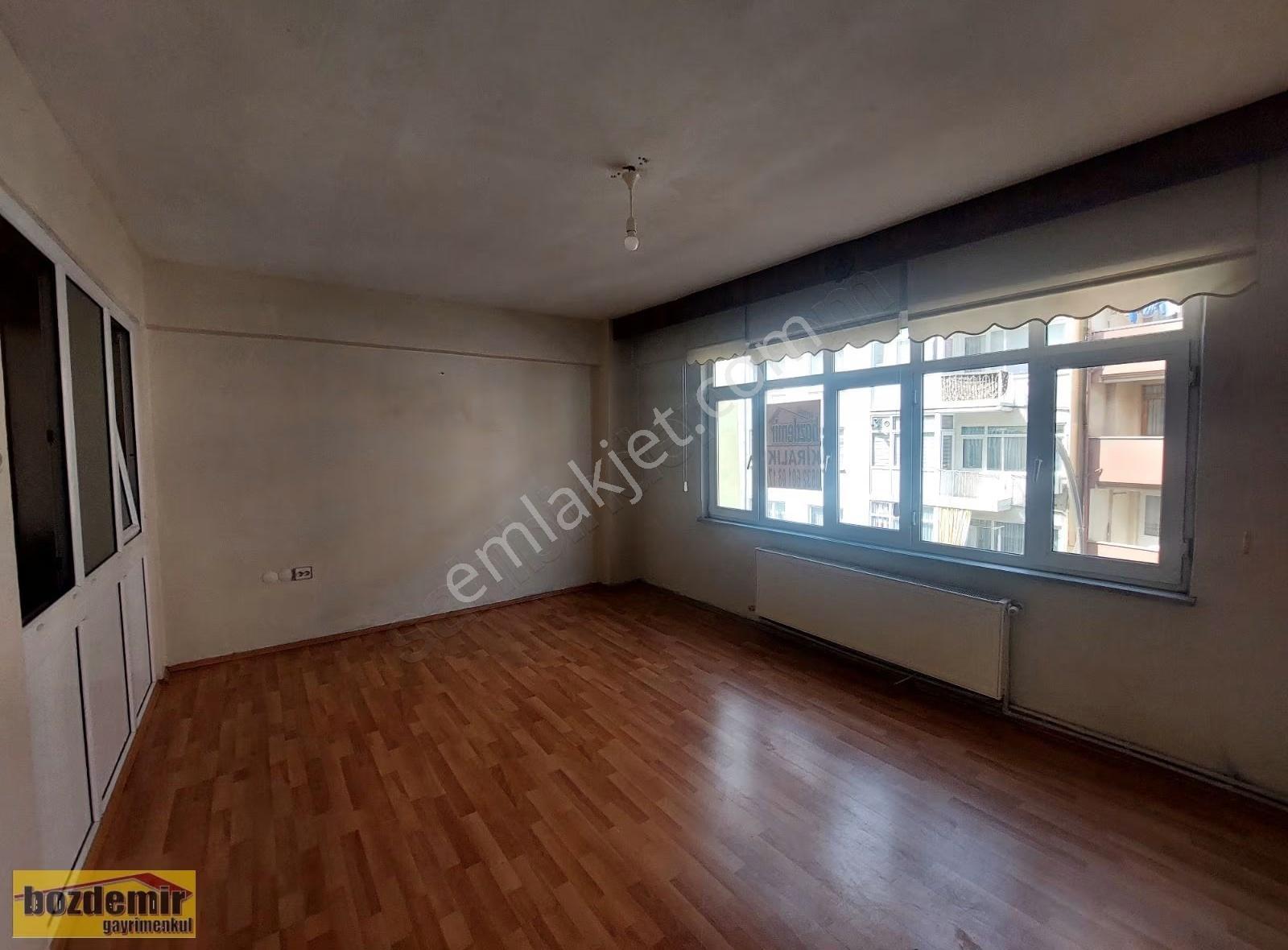 Bozdemir'den Çınarlı Camisine Yakın Kiralık 2+1 Daire - Görsel 13