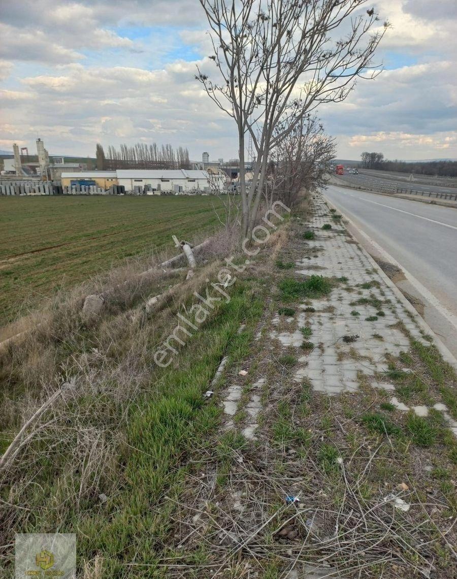 Hisar Mahallesinde İstanbul-bursa Yolu Cepheli Satılık Uygun Tarla - Görsel 6