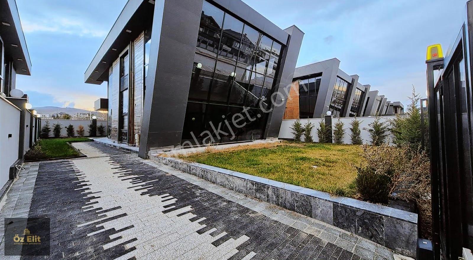 Öz Elit'den Pema Koleji Yanında Satılık Villa - Görsel 3