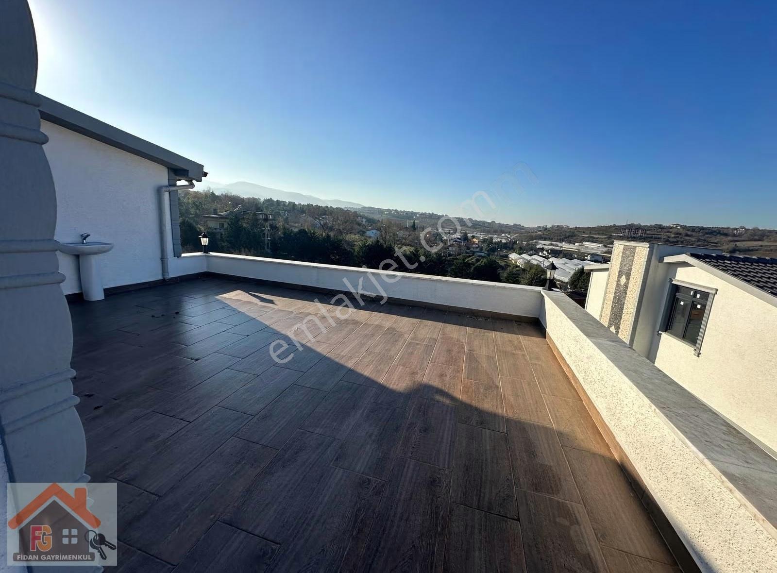 Yalova Termal Akköyde Satılık Müstakil Havuzlu Triplexs Villa - Görsel 18
