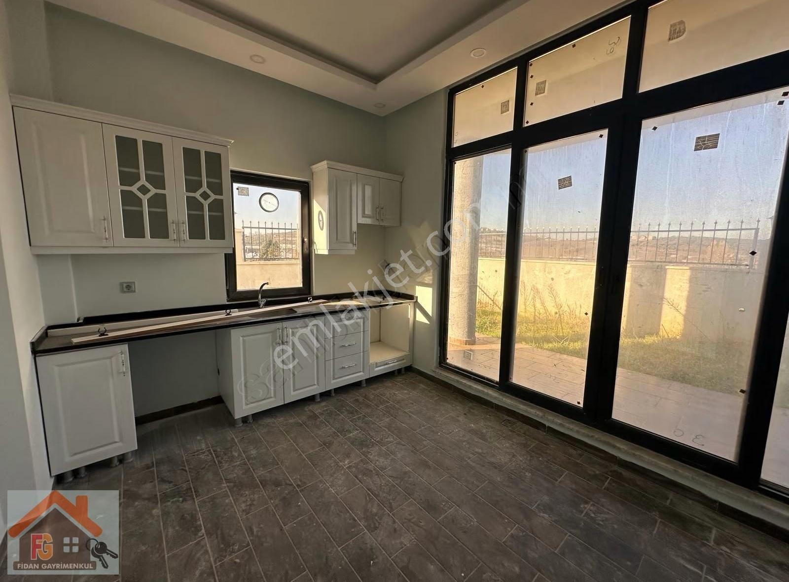 Yalova Termal Akköyde Satılık Müstakil Havuzlu Triplexs Villa - Görsel 15