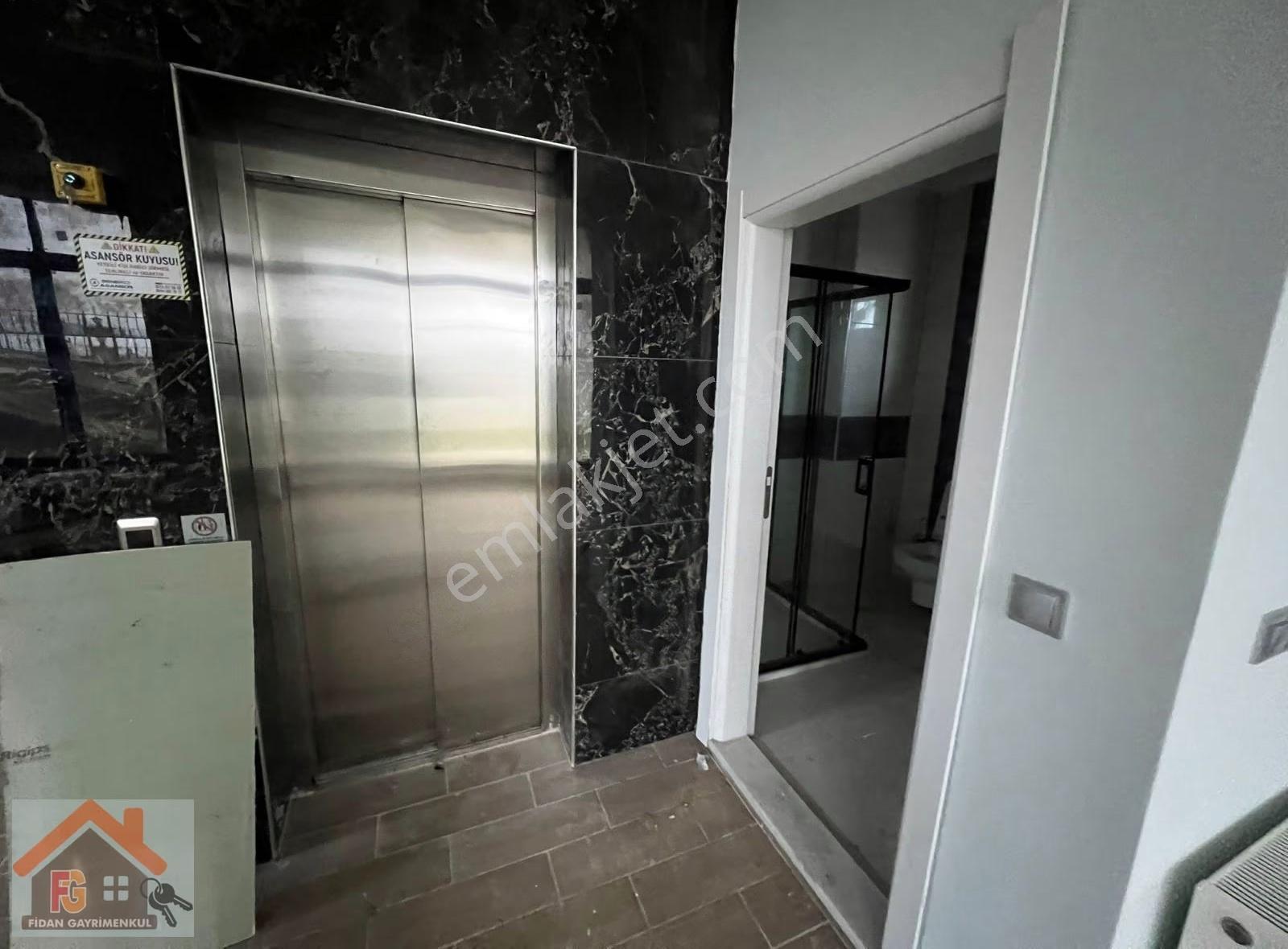 Yalova Termal Akköyde Satılık Müstakil Havuzlu Triplexs Villa - Görsel 25