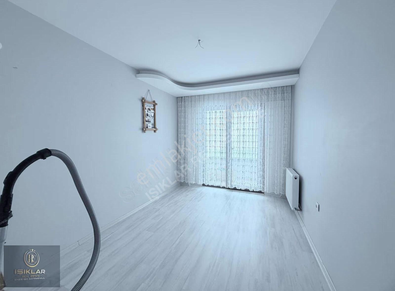 Enes Işık 'tan Yakınca Ana Cadde Kiralık 3+1 Daire - 160m² - Görsel 20