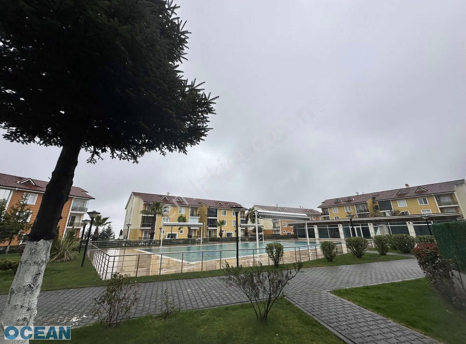 Mavi Yeşilpark Evlerinde Havuz Manzaralı Çatı Dubleks Daire - Görsel 26