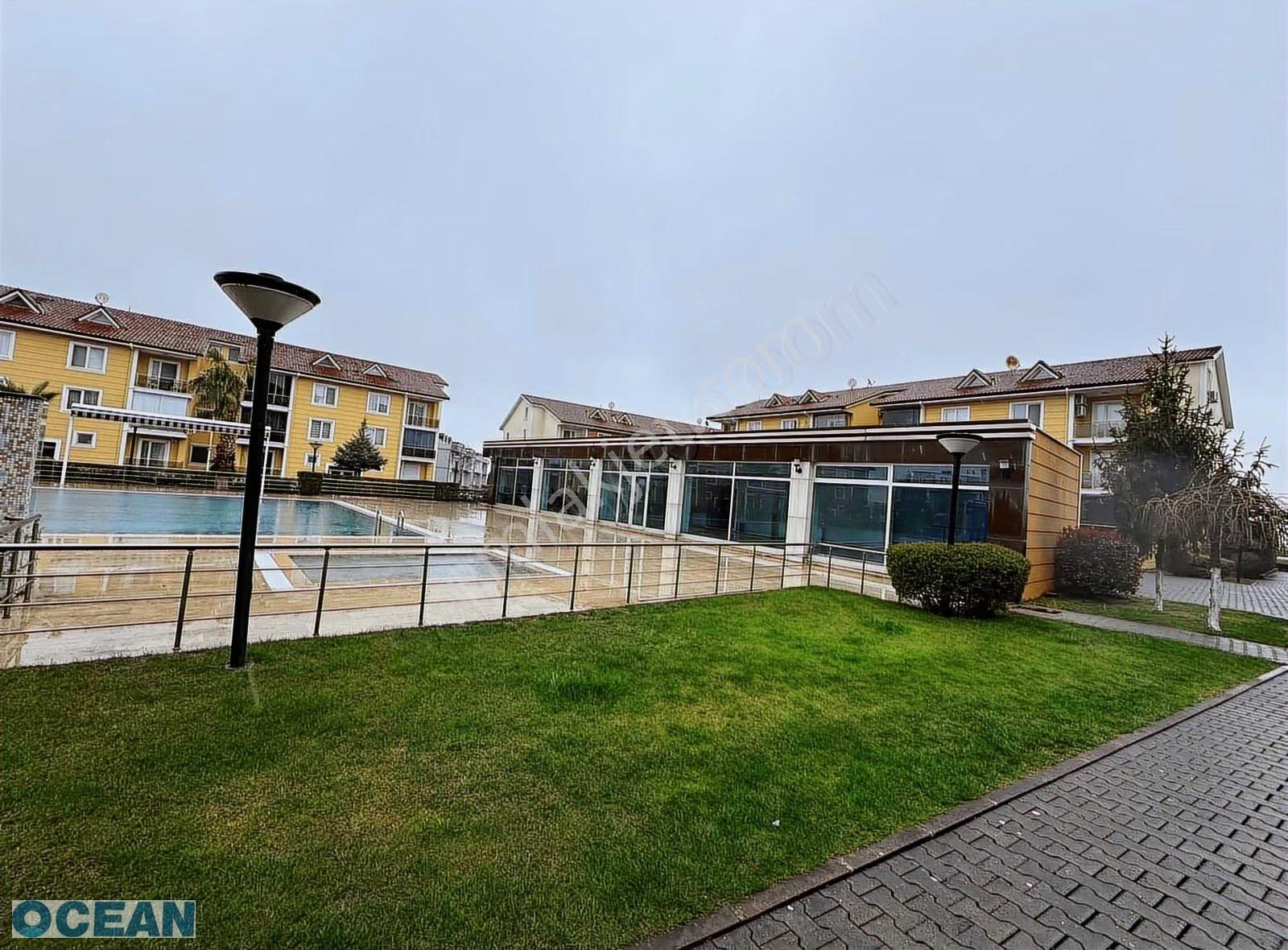 Mavi Yeşilpark Evlerinde Havuz Manzaralı Çatı Dubleks Daire - Görsel 4