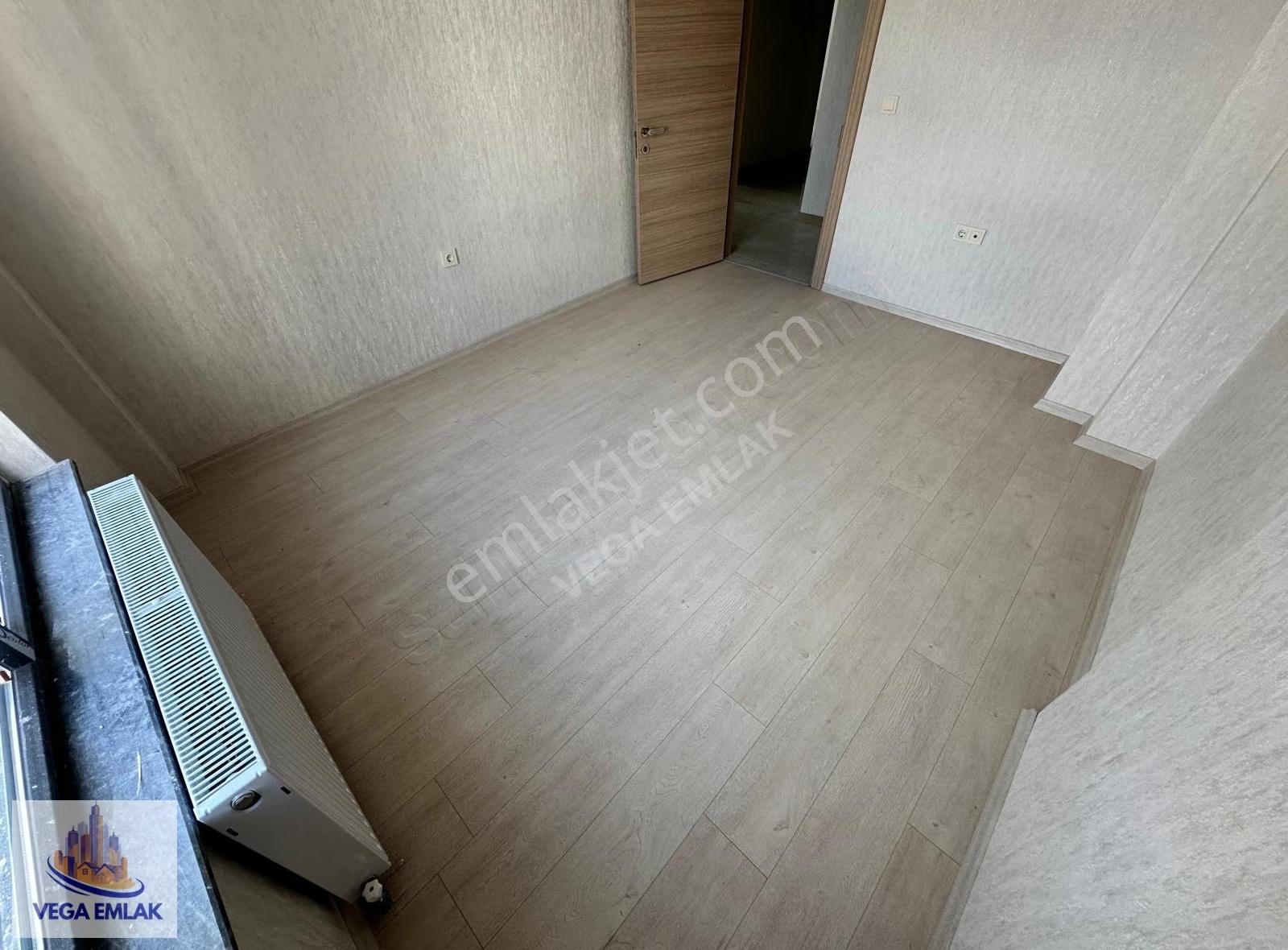 Vega Emlak'tan Güneşevler Sınırı Ve Manzaralı Sıfır Site Dairesi - Görsel 30