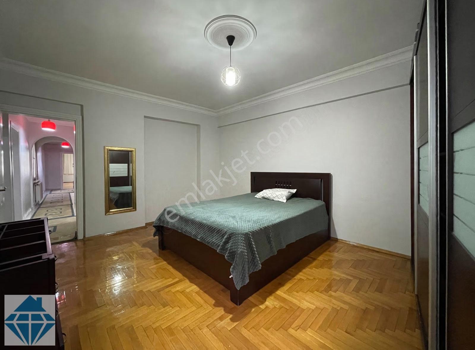 Ayazağa'da Doğa Manzaralı Full Eşyalı Bakımlı 3+1 160 M² - Görsel 26