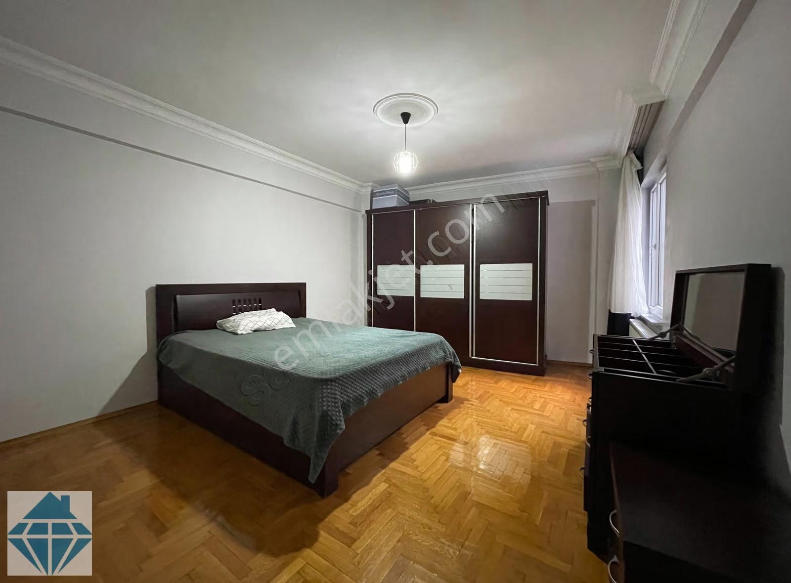 Ayazağa'da Doğa Manzaralı Full Eşyalı Bakımlı 3+1 160 M² - Görsel 22