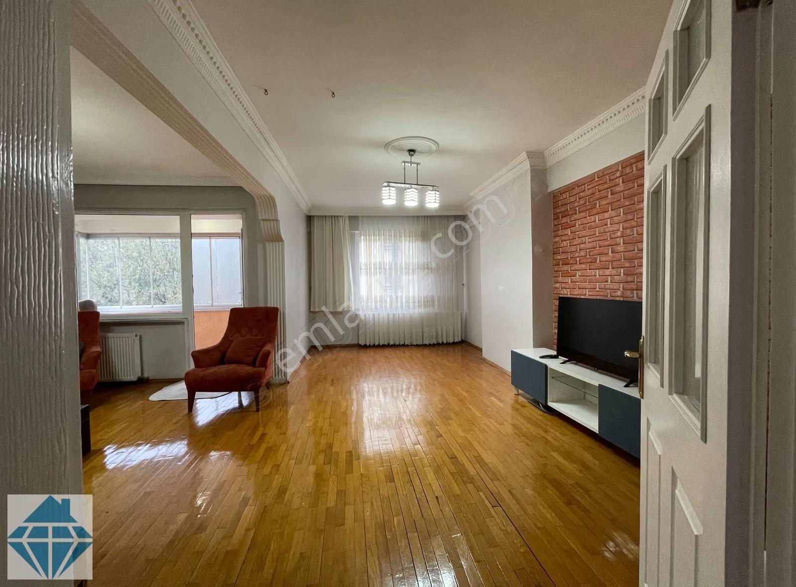 Ayazağa'da Doğa Manzaralı Full Eşyalı Bakımlı 3+1 160 M² - Görsel 9