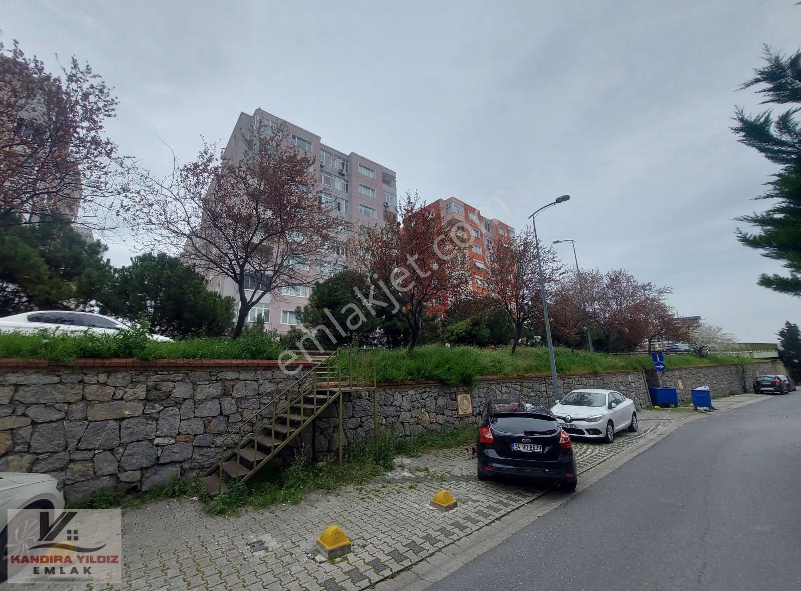 Üsküdar Cumhuriyette Çift Katlı, Metroya Yakın Kiralık Ofis !!! - Görsel 24