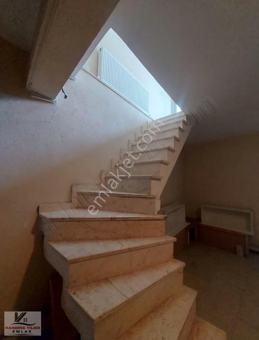 Üsküdar Cumhuriyette Çift Katlı, Metroya Yakın Kiralık Ofis !!! - Görsel 9