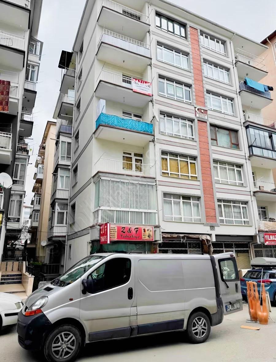 Kaçmaz Fırsat 3+1 Boş Hastane Metrosu Dibinde Çift Balkon