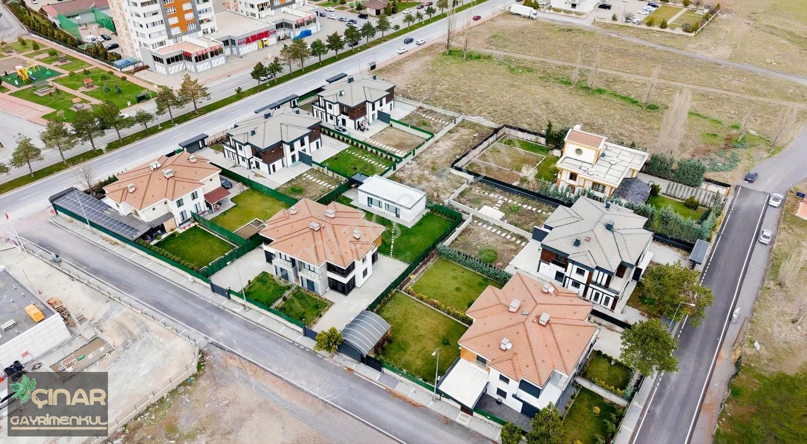 Altınoluk Ana Cadde Üzeri Şahane Konumlu 9+1 Lüx Villa - Görsel 7