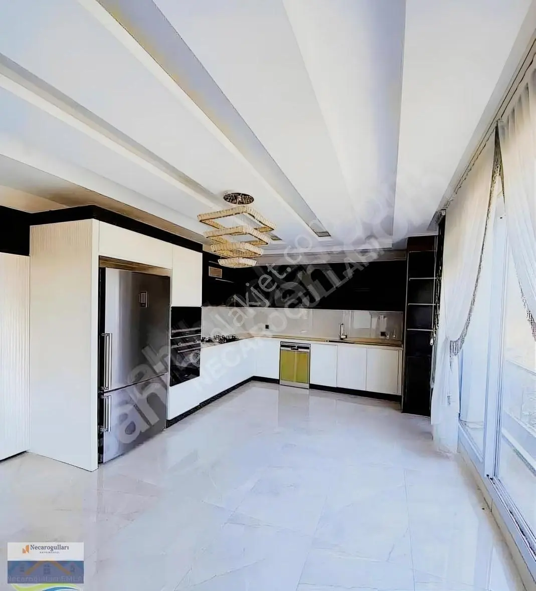 Necaroğullarından Abı Hayat Konutları 3+1 Cadde Cephesi